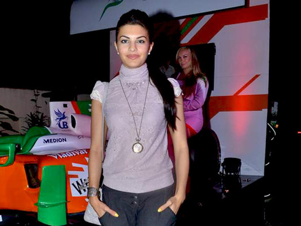 sarah minissha jacqueline and nauheed at forceindia f1 octane night 21