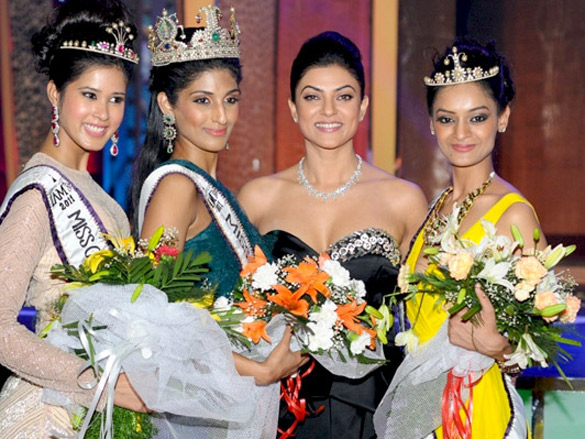 sushmita reveals winners at i am she 2011 finale 2
