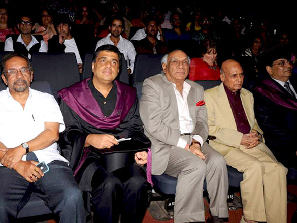 yash chopra at 5th convocation ceremony of whistling woods 9
