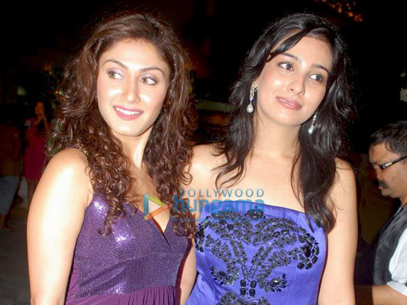 tusshar kapoor and manjari fadnis at the aashiq biwi ka serial launch 7