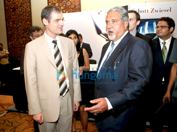 vijay mallya with the models at the sopexa french wine fest 9