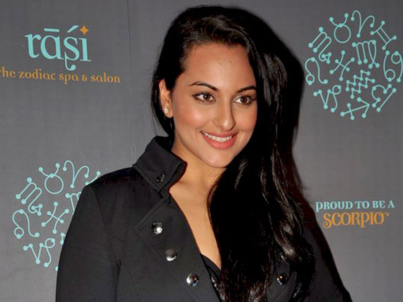 sonakshi sinha inaugurates rasi spa 3