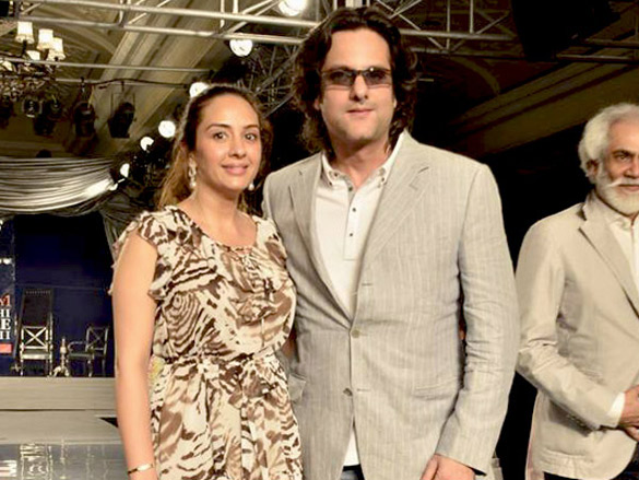 sonakshi urmila and sharmila tagore at delhi couture week 2011 day 3 6