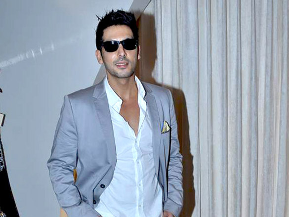 manav gangwanis show at delhi couture week 2011 day 3 5