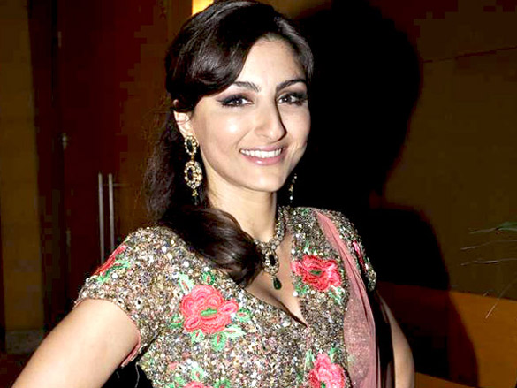 bipasha sonam and soha grace beti gitanjalis show at iijw 2011 4