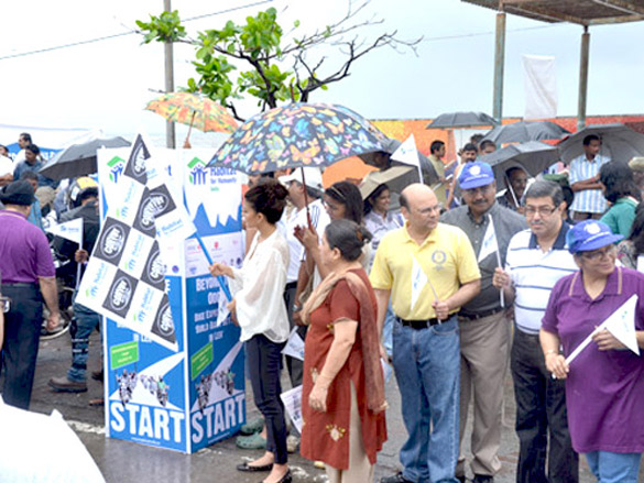 jacqueline flags off bike expedition to build back better in leh 3
