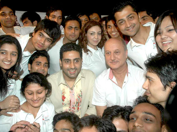 abhishek teaches at anupam khers actor prepares 2