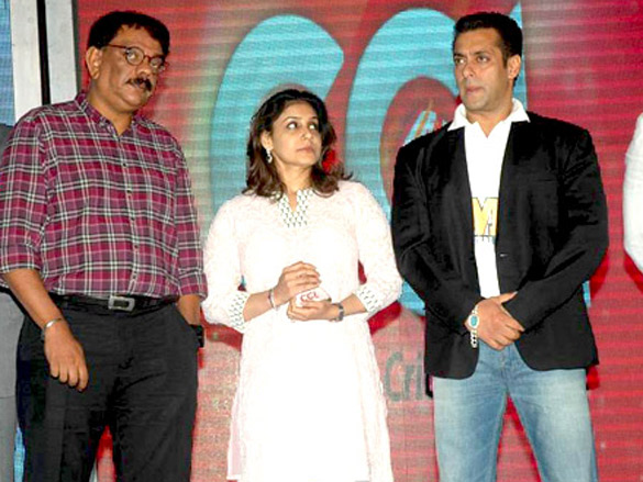 salman khan at ccl 2011 press conference 4