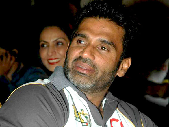 salman khan at ccl 2011 press conference 9
