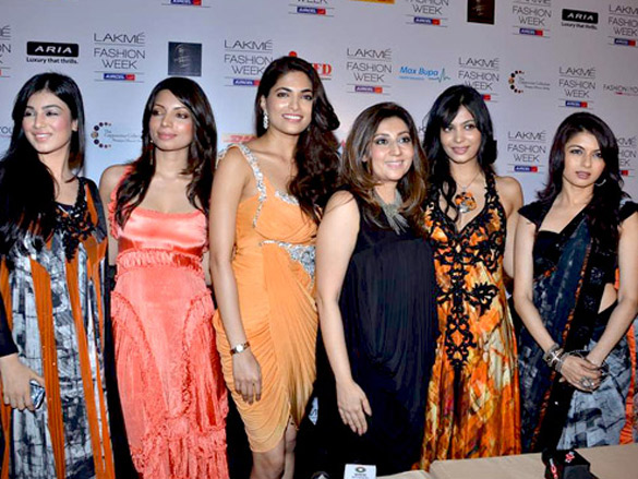 archana kochhars show at lakme fashion week 2011 day 2 4