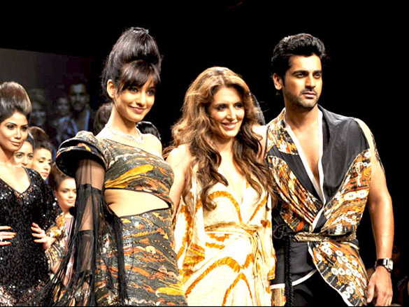 pria kataria puris show at lakme fashion week 2011 day 3 3