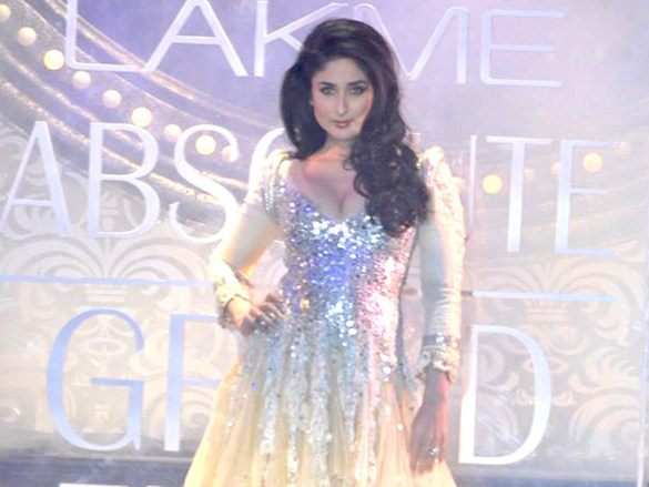 manish malhotras finale at lakme fashion week 2011 3