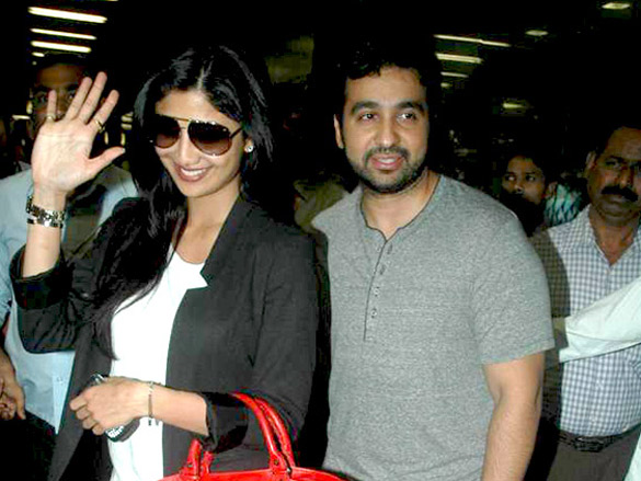 shilpa shetty and raj kundra snapped at airport 3