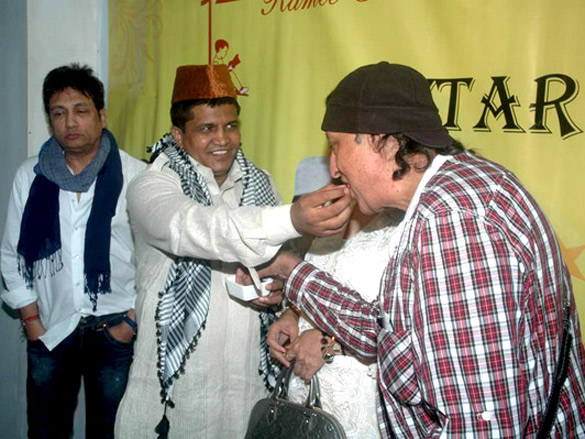 bollywood celebs at iftar party hosted by shakeel saifee 3