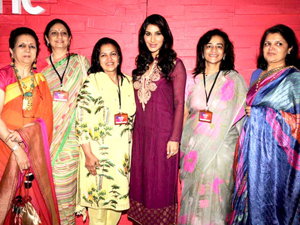 raveena and sophie at design one exhibition 5