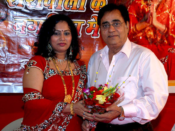 launch of singer rashmi choukseys music album sherawali ke nagariya mein 4