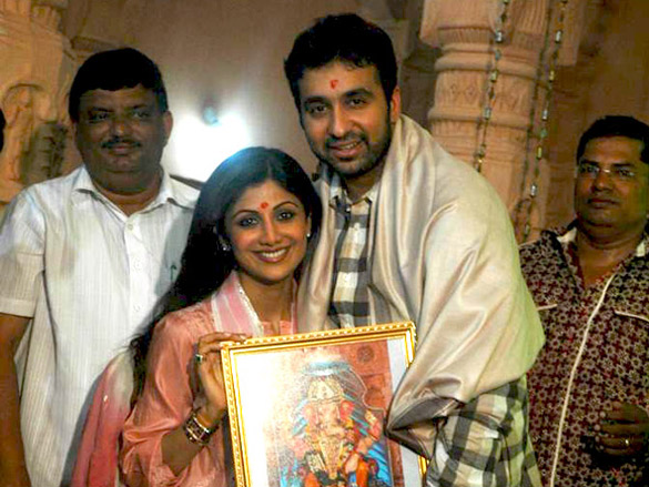 shilpa shetty visits andheri cha raja ganpati 4