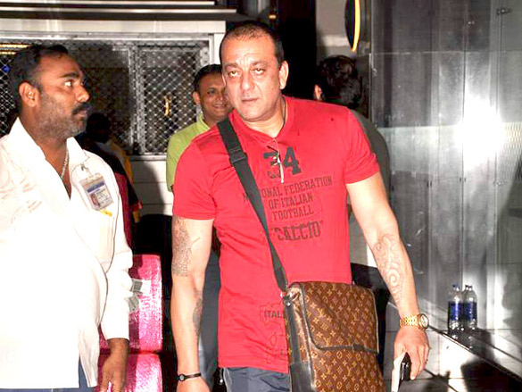 sanjay dutt snapped at airport 2