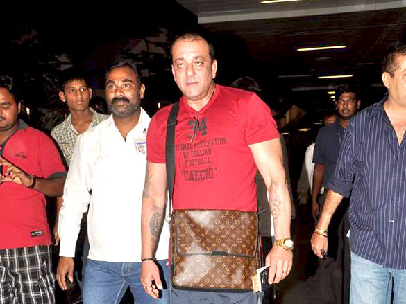 sanjay dutt snapped at airport 3