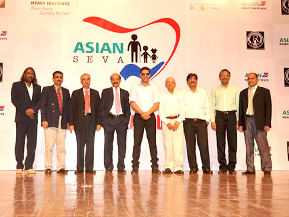 akshay kumar at asian heart institute csr initiative launch 2