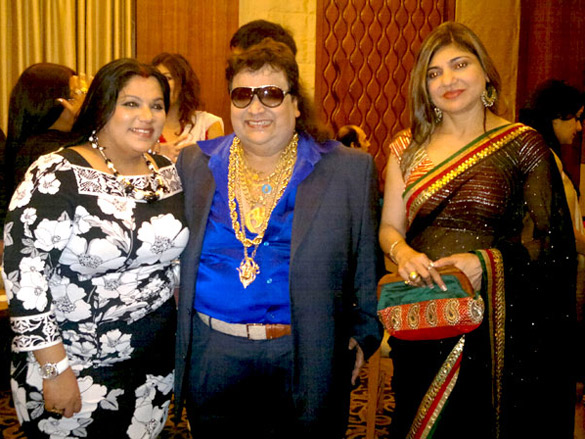 bappi lahiri celebrates grandson swastiks birthday 5