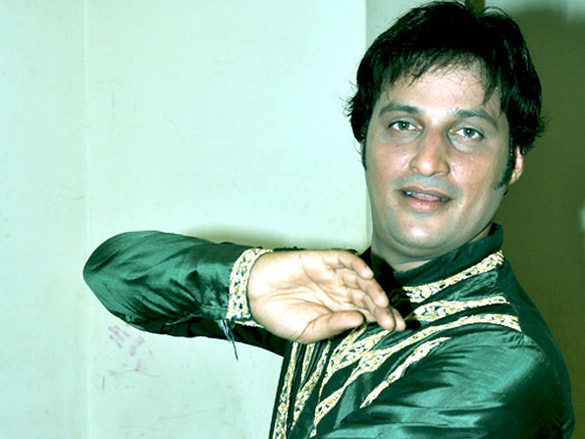 sandeep mahavir and pandit chand girdhar chand perform a classical dance 9