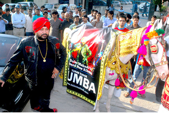 daler mehndi launches his album tunak tunak tumba 4