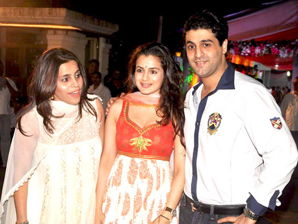 amitabh ajay and ranbir at sanjay dutts mata ki chowki 9
