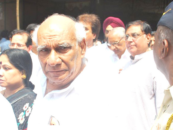 celebs pay last tribute to jagjit singh 5