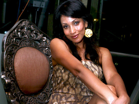 miss srilanka chandi perera does a diwali shoot 9