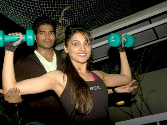 purbi joshis power yoga workout 7