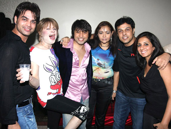 tv celebs at kapil sharmas birthday bash 4