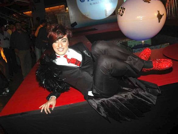rohhit vermas birthday bash with fashion show hare 4