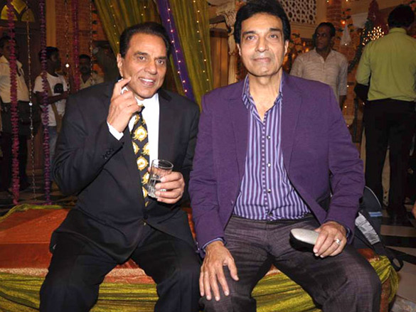 dharmendra on the sets of tv serial sabke sapne saware preeto 6