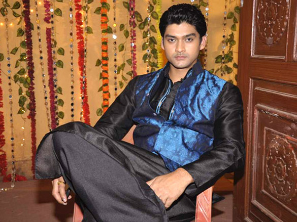 dharmendra on the sets of tv serial sabke sapne saware preeto 12