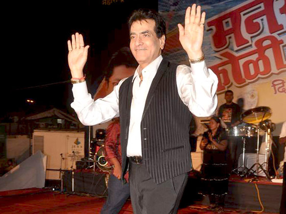jeetendra suniel shetty and sonu nigam at mns koli festival 2