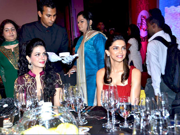 deepika urmila sonali and dia at bbc good food guide launch 9