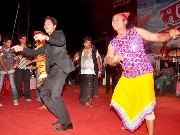 shreyas talpade at mns koli festival 3