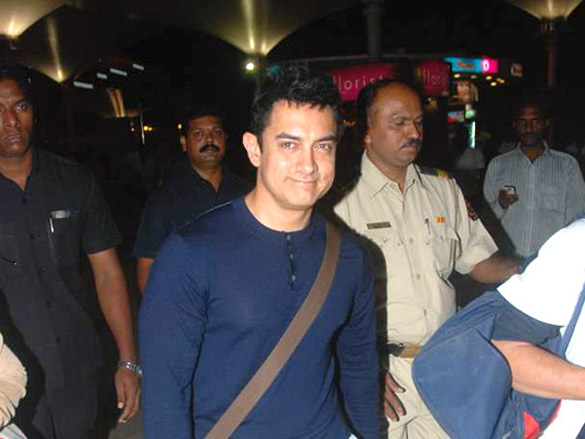 aamir snapped at airport 2