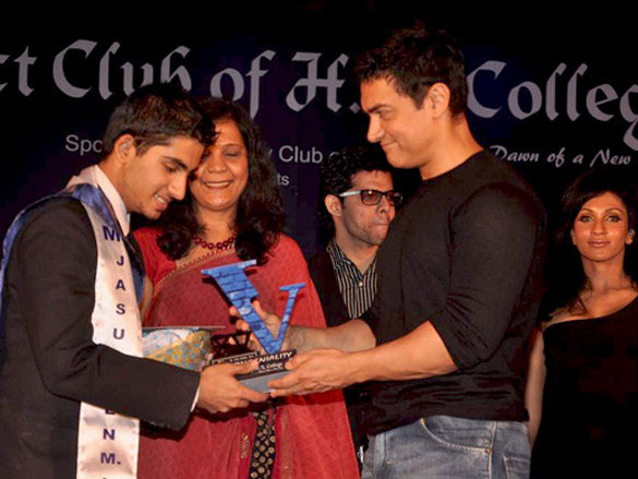 aamir khan at rotaract club of h r colleges personality contest 4
