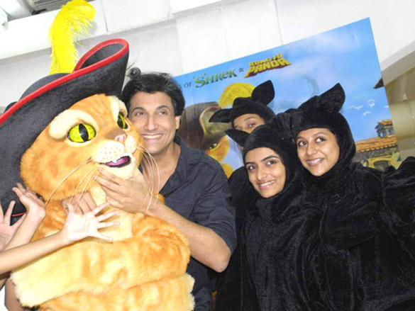 shiamak promotes puss in boots 7
