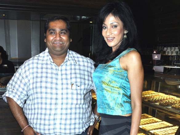 san churro chocolate store opened by blind people near mahalaxmi store 5