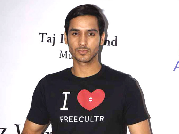 rohit gandhi and rahul khannas show for mercedez benz 9
