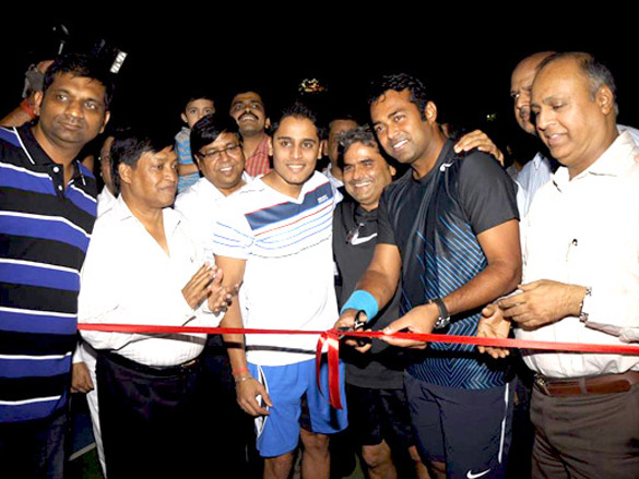 leander and vishal bhardwaj inaugurate a tennis court 2
