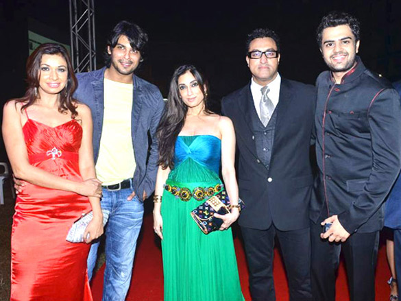 udita goswami and lucky morani at navy ball 2011 9