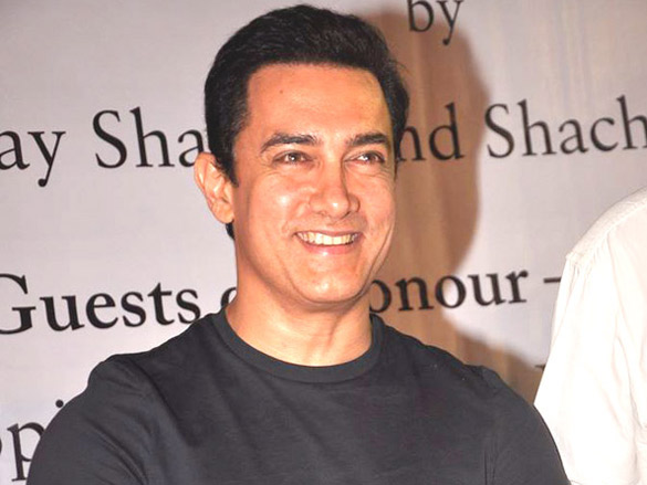 aamir khan unveils a book on pullela gopi chand 4