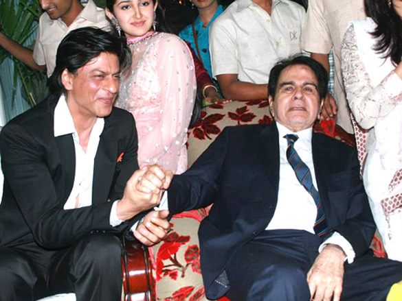 celebs grace dilip kumars birthday celebrations 22