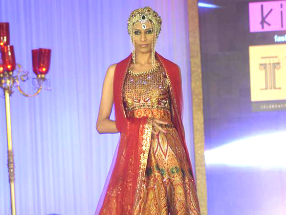 celebs at the kimaya fashion show at taj lands end 4