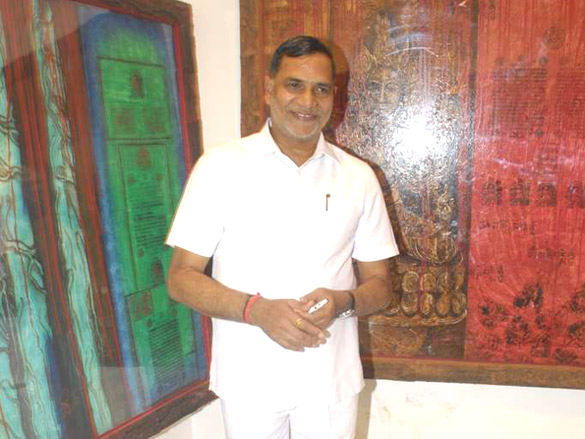 shabana azmi at preksha lals art exhibition 8