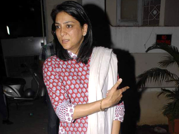 bollywood pays respect at dev anands prayer meet 20